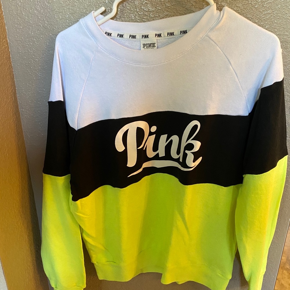 Pink crew neck sweatshirt